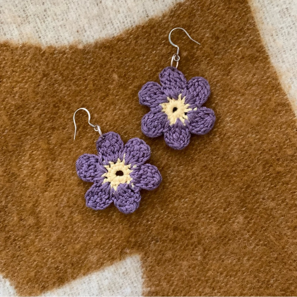 HANDMADE Crochet Flower Earrings - Picture 2 of 8